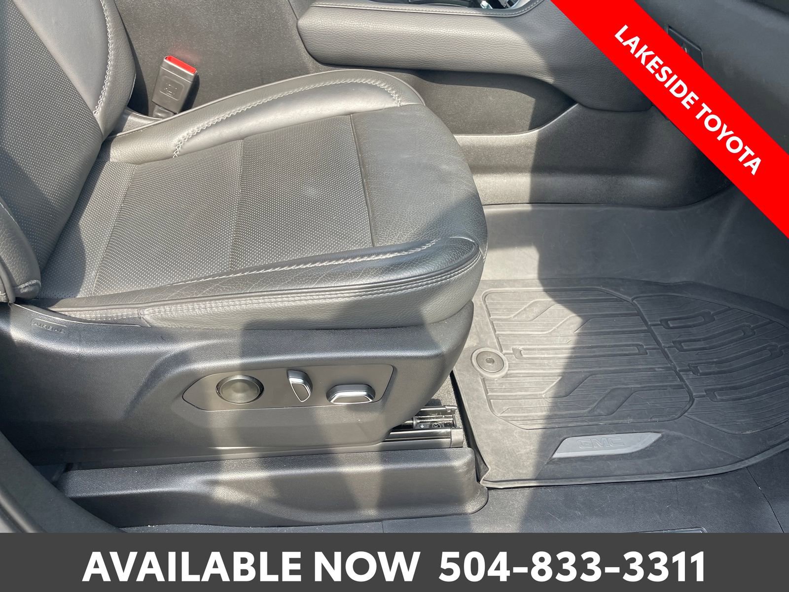 Used 2022 GMC Yukon XL Denali RWD image 16