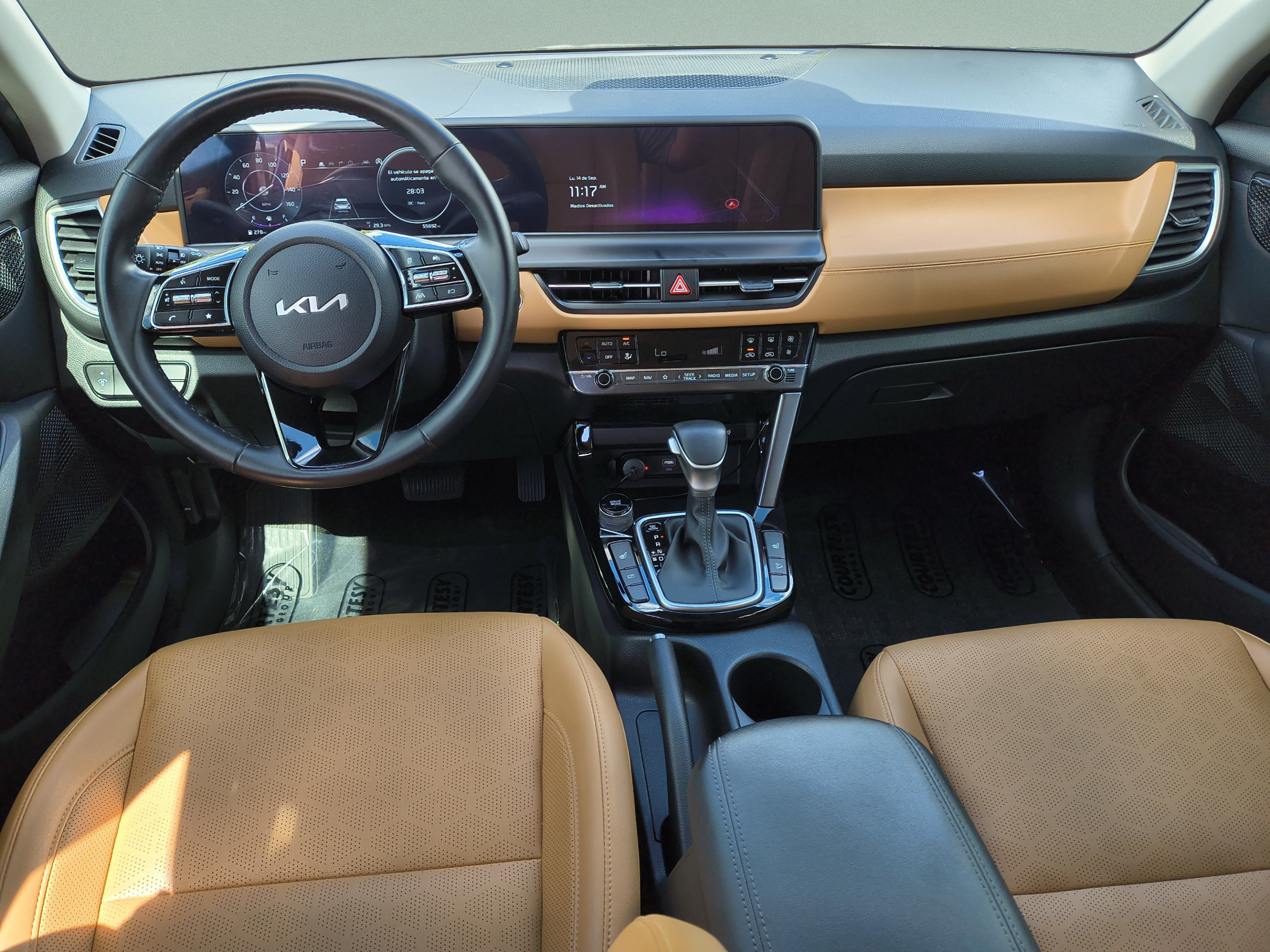 Used 2024 Kia Seltos EX FWD image 12