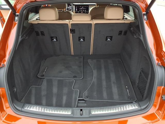 Used 2022 Porsche Macan S AWD/4WD image 24