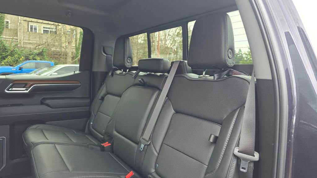 Used 2023 GMC Sierra 1500 Denali w/ Technology Package AWD/4WD image 17