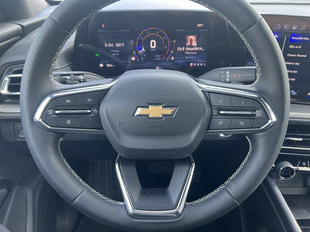 New 2025 Chevrolet Traverse LT image 15