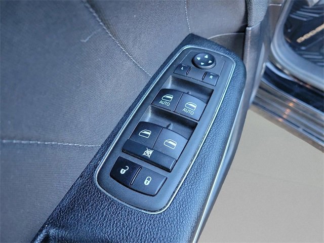 Used 2022 Dodge Charger SXT image 13