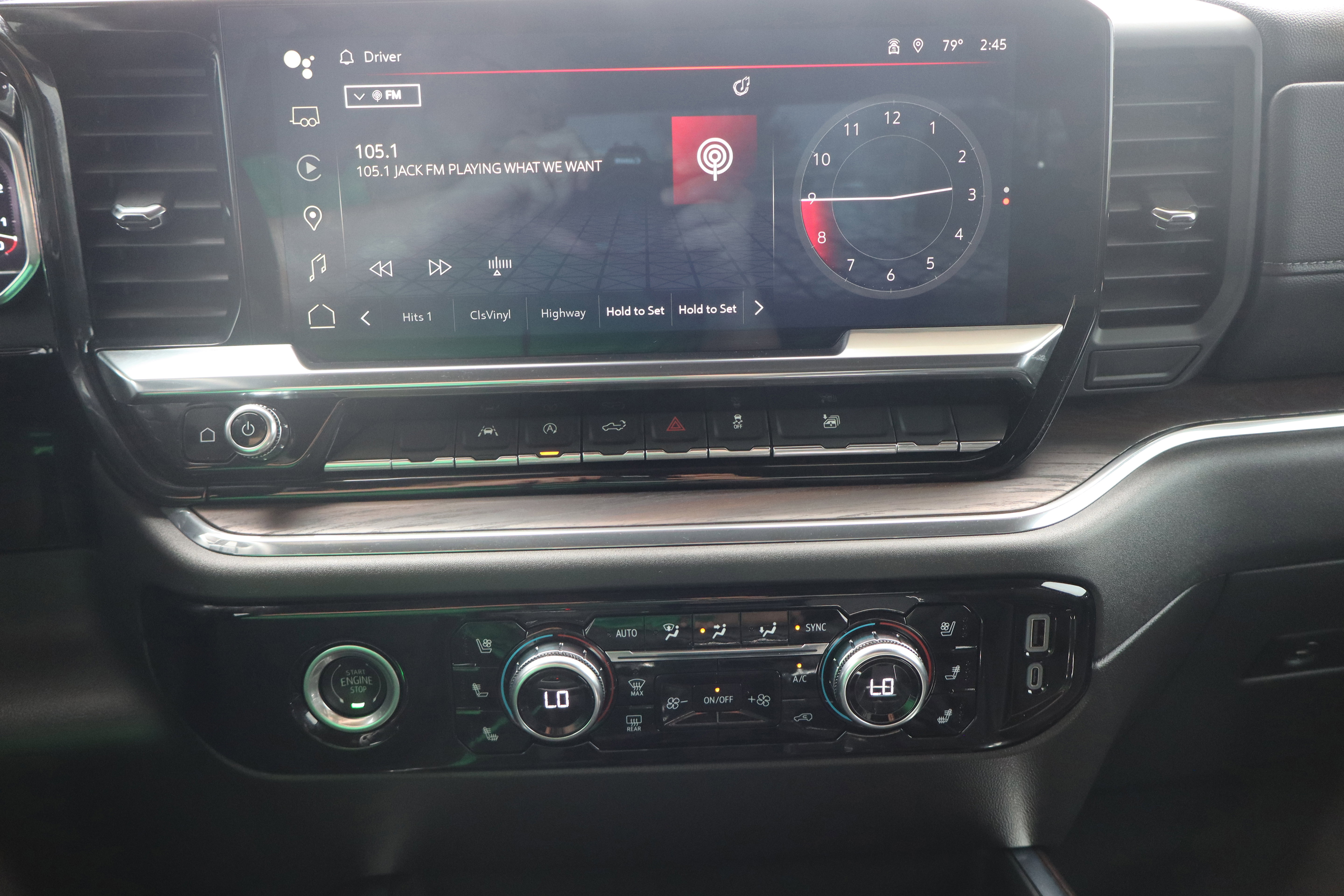 Used 2024 GMC Sierra 1500 SLT w/ SLT Convenience Package image 17