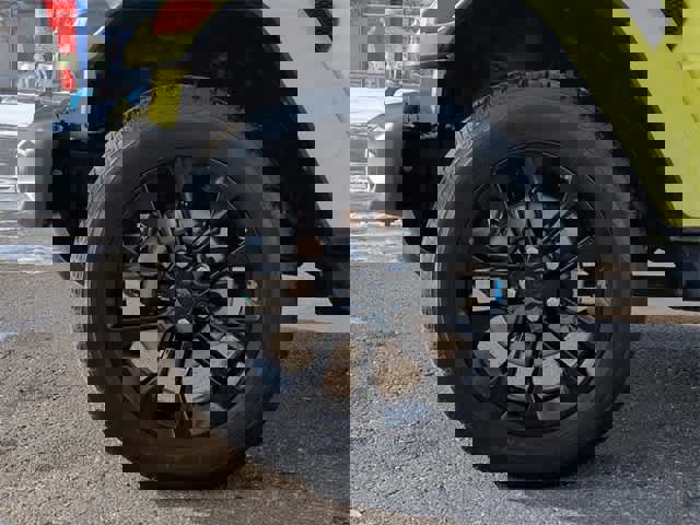 Used 2023 Jeep Wrangler Sahara w/ Cold Weather Group image 15