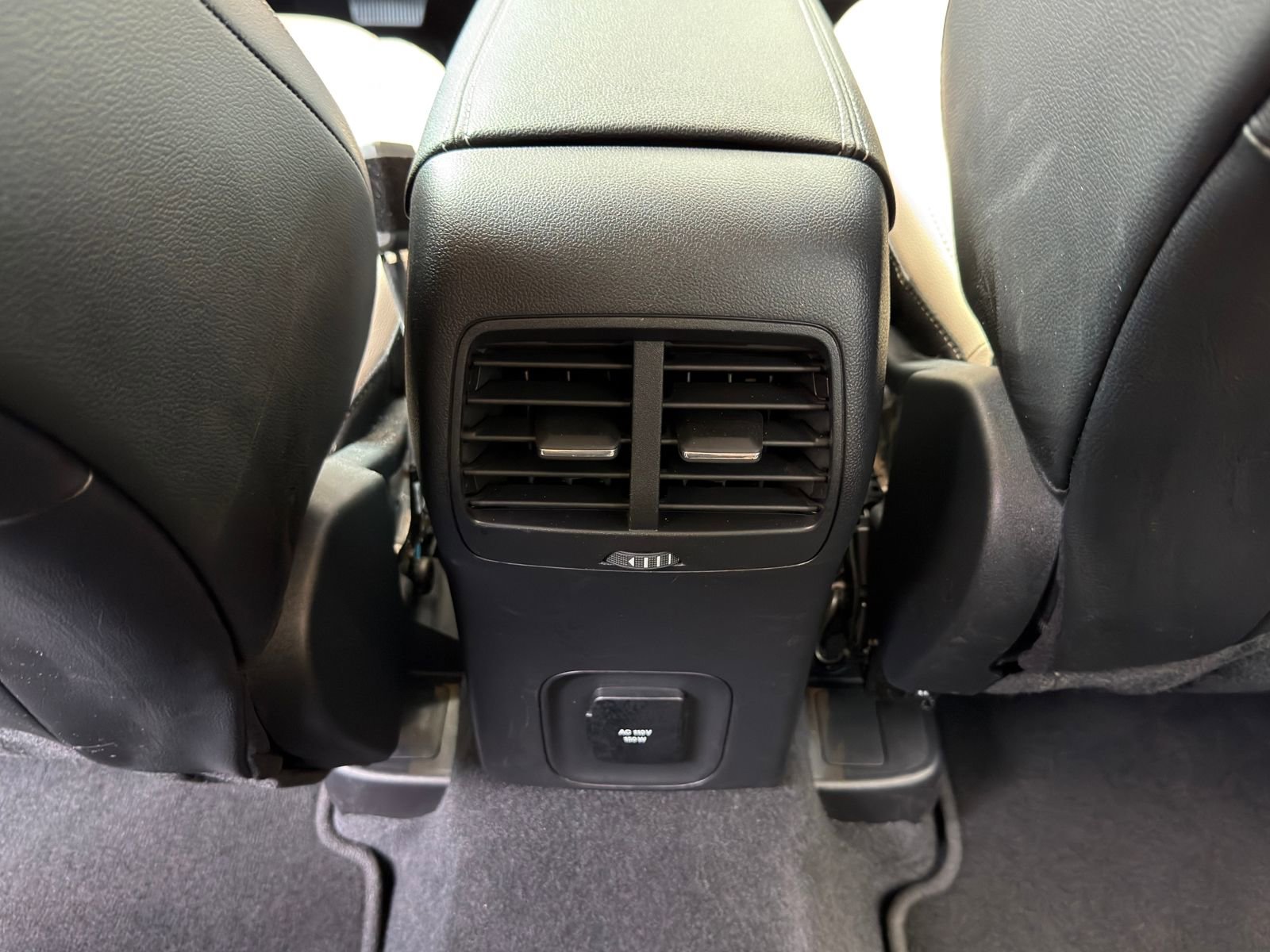 Used 2020 Ford Escape Titanium image 15