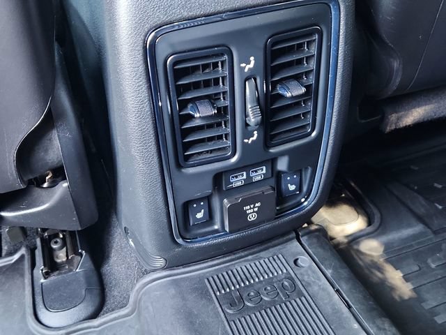 Used 2021 Jeep Grand Cherokee Trailhawk w/ Premium Lighting Group AWD/4WD image 26