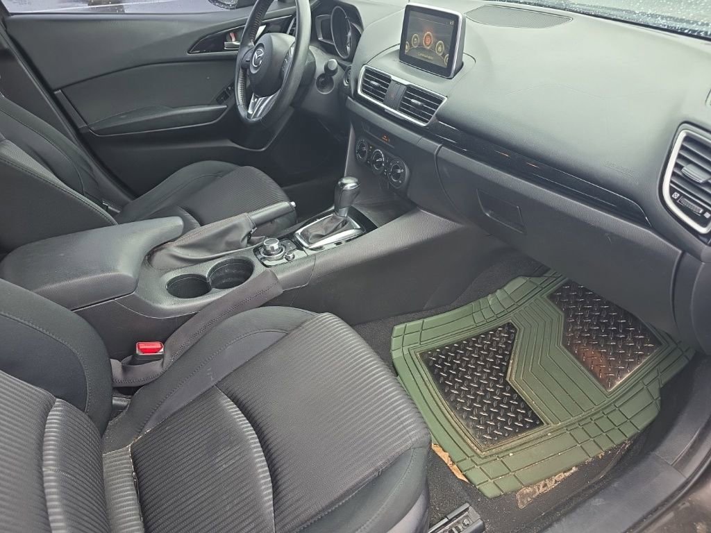 Used 2016 MAZDA MAZDA3 i Touring image 17