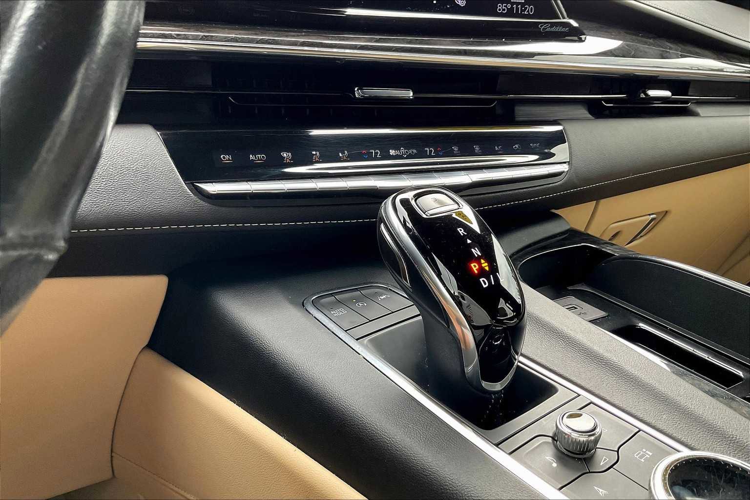 Used 2021 Cadillac Escalade Premium Luxury w/ Driver Assist Tech Package image 31