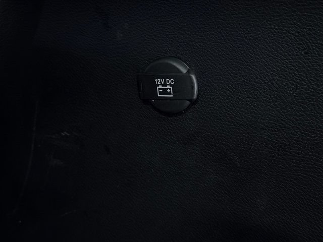 Used 2025 Chrysler Pacifica Limited FWD image 14