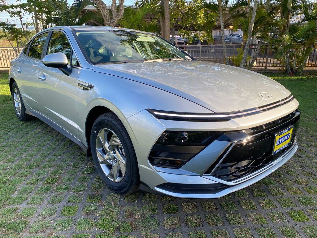 New 2026 Hyundai Sonata SE FWD image 1
