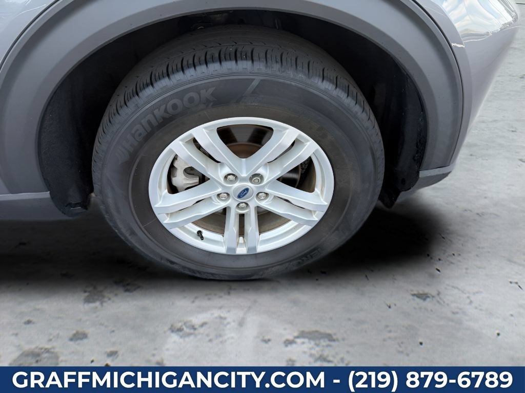 Used 2022 Ford Explorer XLT w/ Equipment Group 202A AWD/4WD image 41