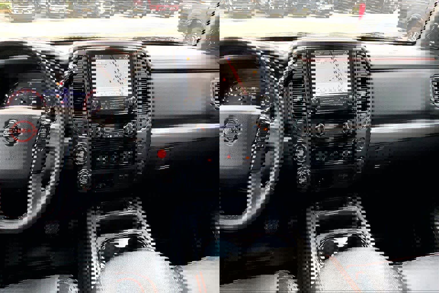 Used 2023 Nissan Titan PRO-4X w/ Pro-4x Convenience Package image 7