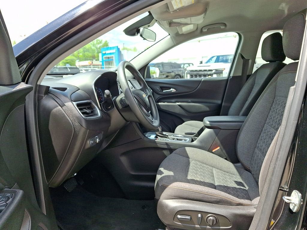 Certified 2022 Chevrolet Equinox LT AWD/4WD image 15