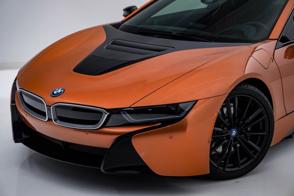 Used 2019 BMW i8 Base image 4