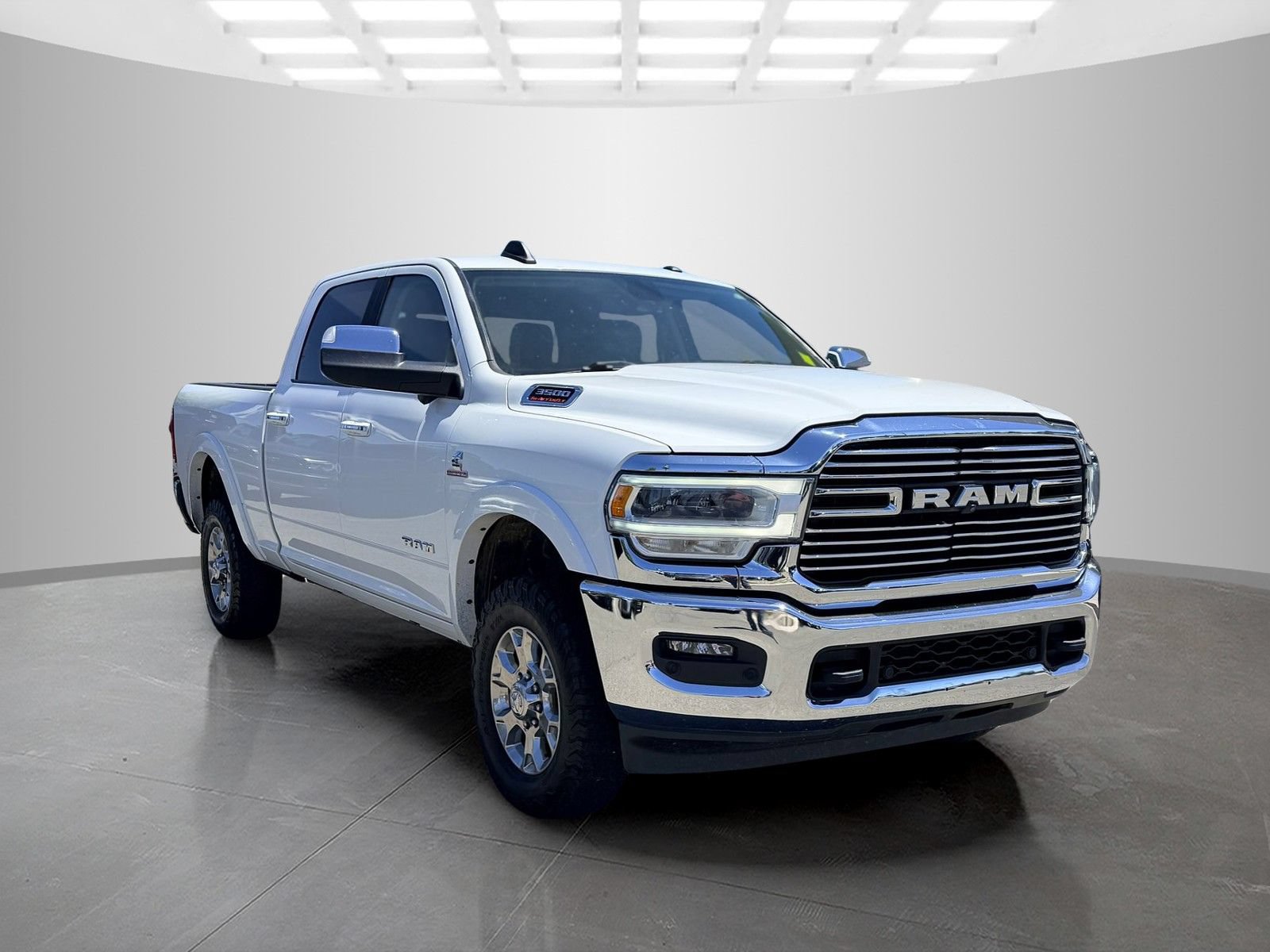Used 2021 RAM 3500 Laramie AWD/4WD image 3