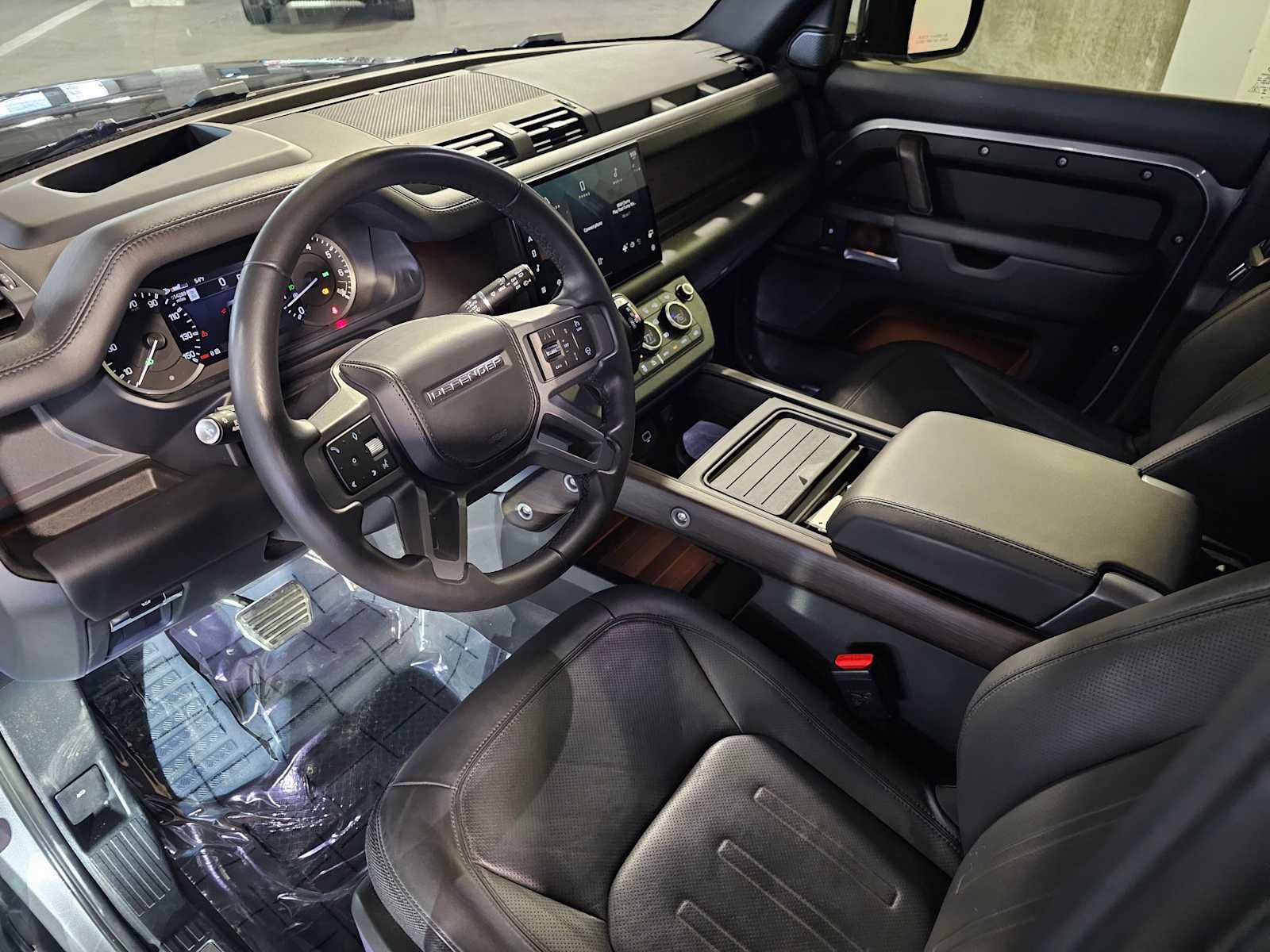 Used 2023 Land Rover Defender 110 X image 2