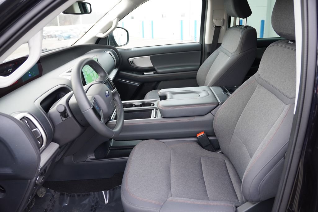 Certified 2025 Ford Expedition Max Active image 16