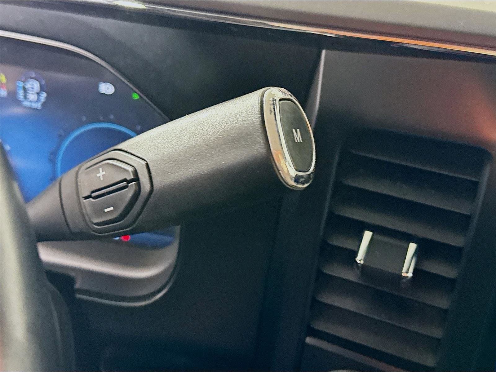 Used 2023 Ford F250 Lariat w/ Lariat Ultimate Package image 11