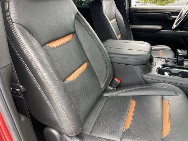 Used 2025 GMC Sierra 1500 AT4 w/ Technology Package AWD/4WD image 23