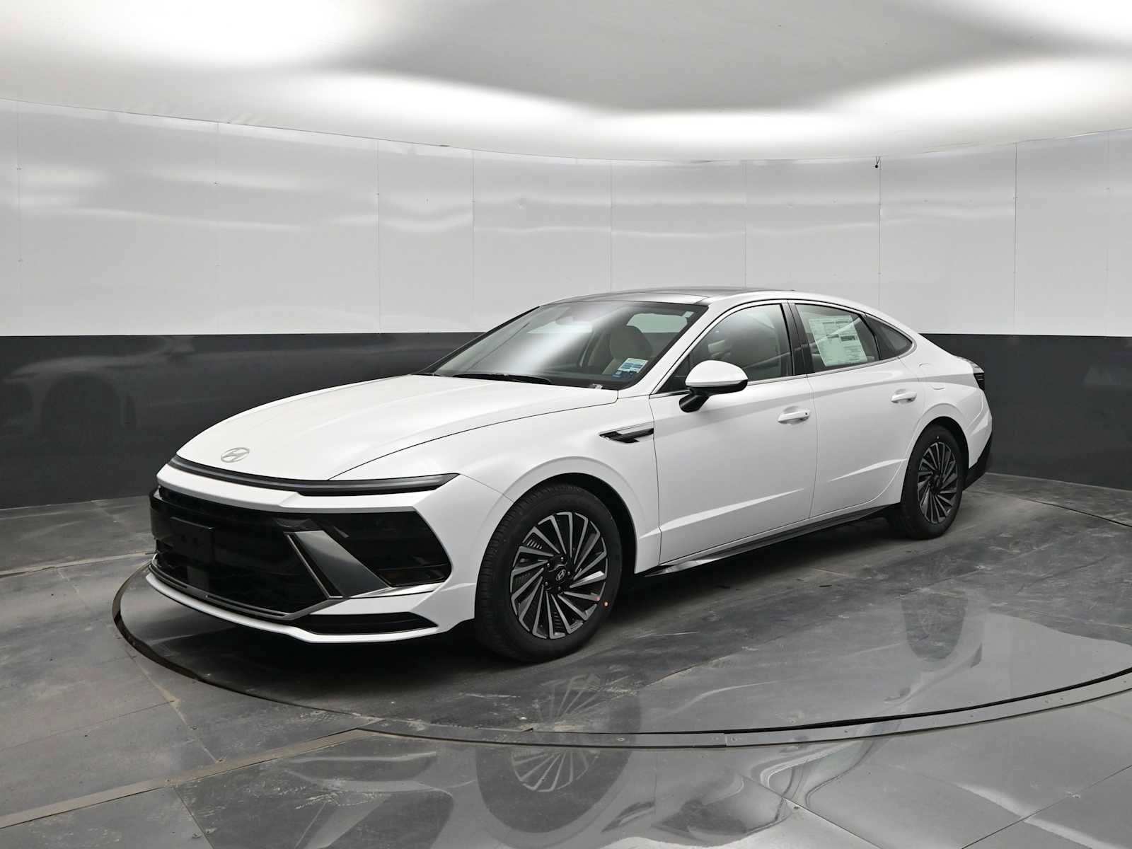 New 2026 Hyundai Sonata SEL FWD image 4