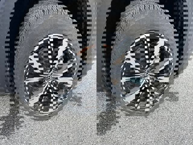 Used 2025 Volkswagen Atlas Cross Sport SEL Premium R-Line image 9