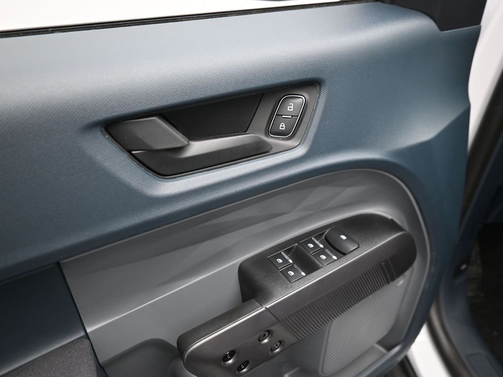 New 2026 Ford Maverick XL image 9