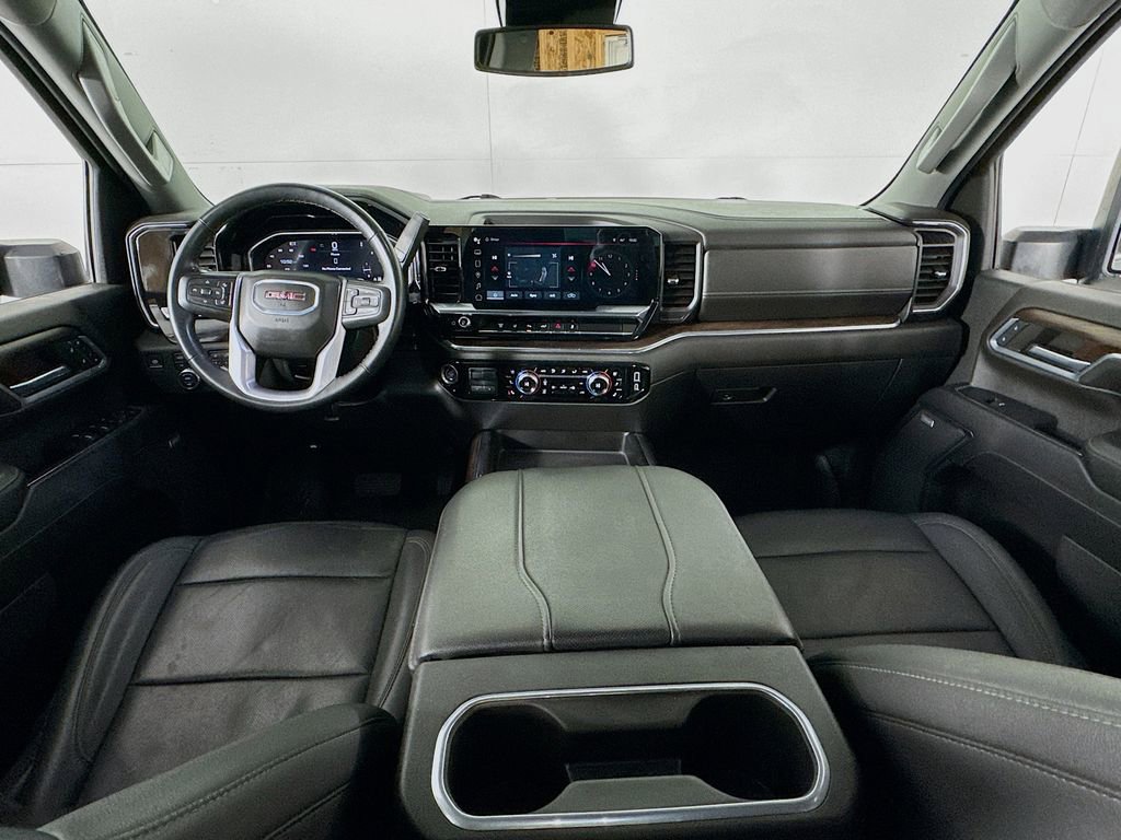 Used 2024 GMC Sierra 3500 SLT w/ SLT Convenience Package image 30