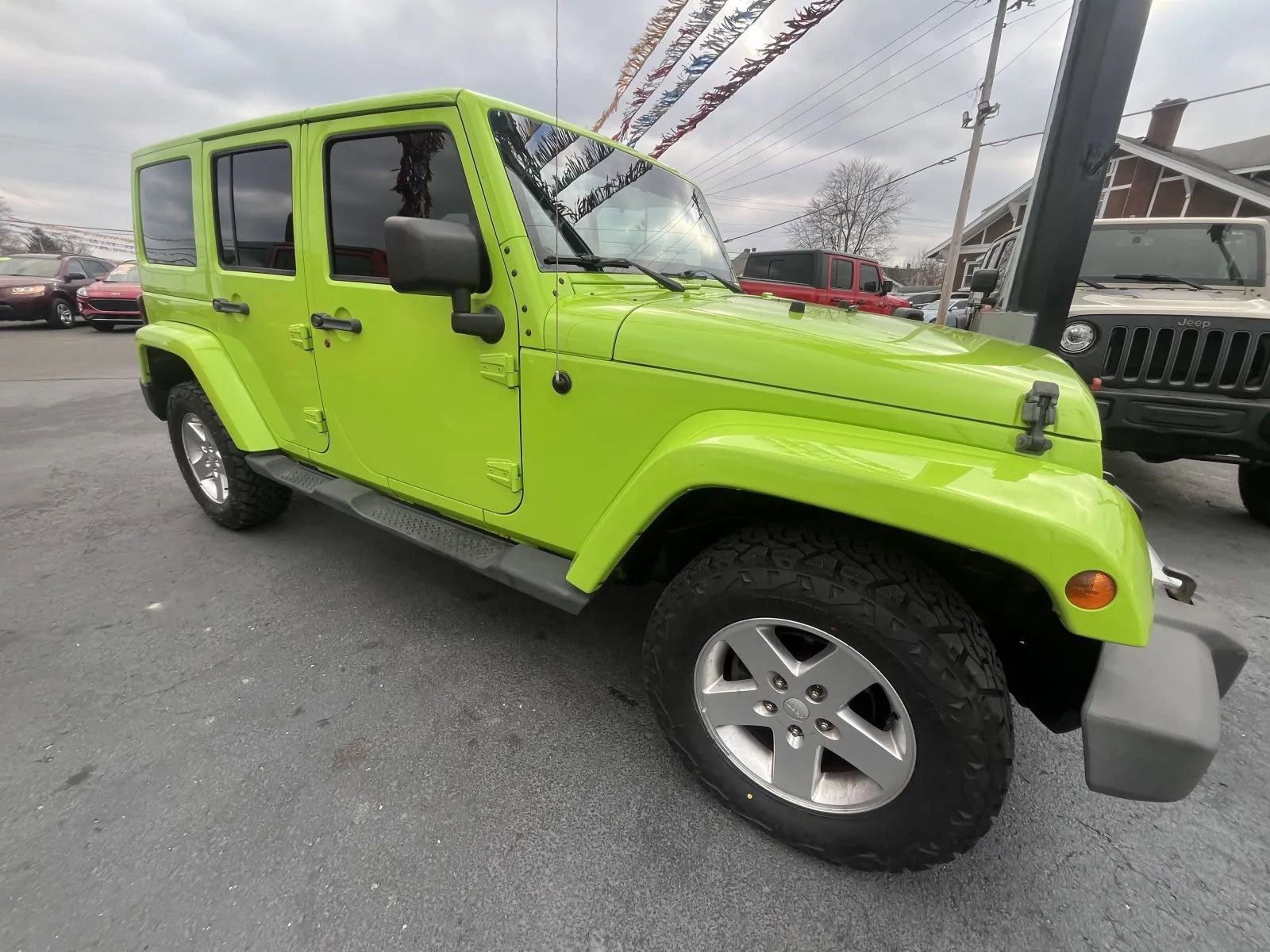 Used 2012 Jeep Wrangler Unlimited Sahara w/ Connectivity Group image 8