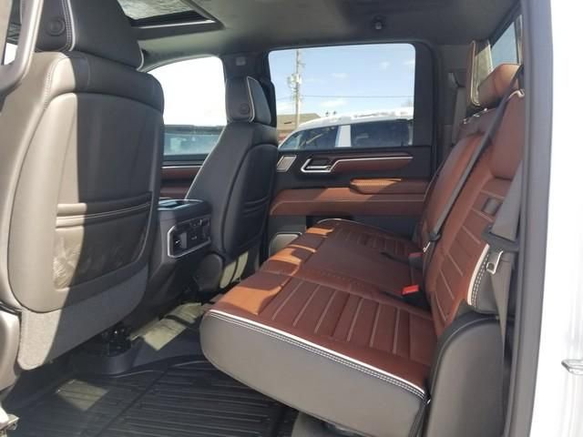 New 2026 GMC Sierra 3500 Denali Ultimate w/ LPO, Black Badging Package image 8