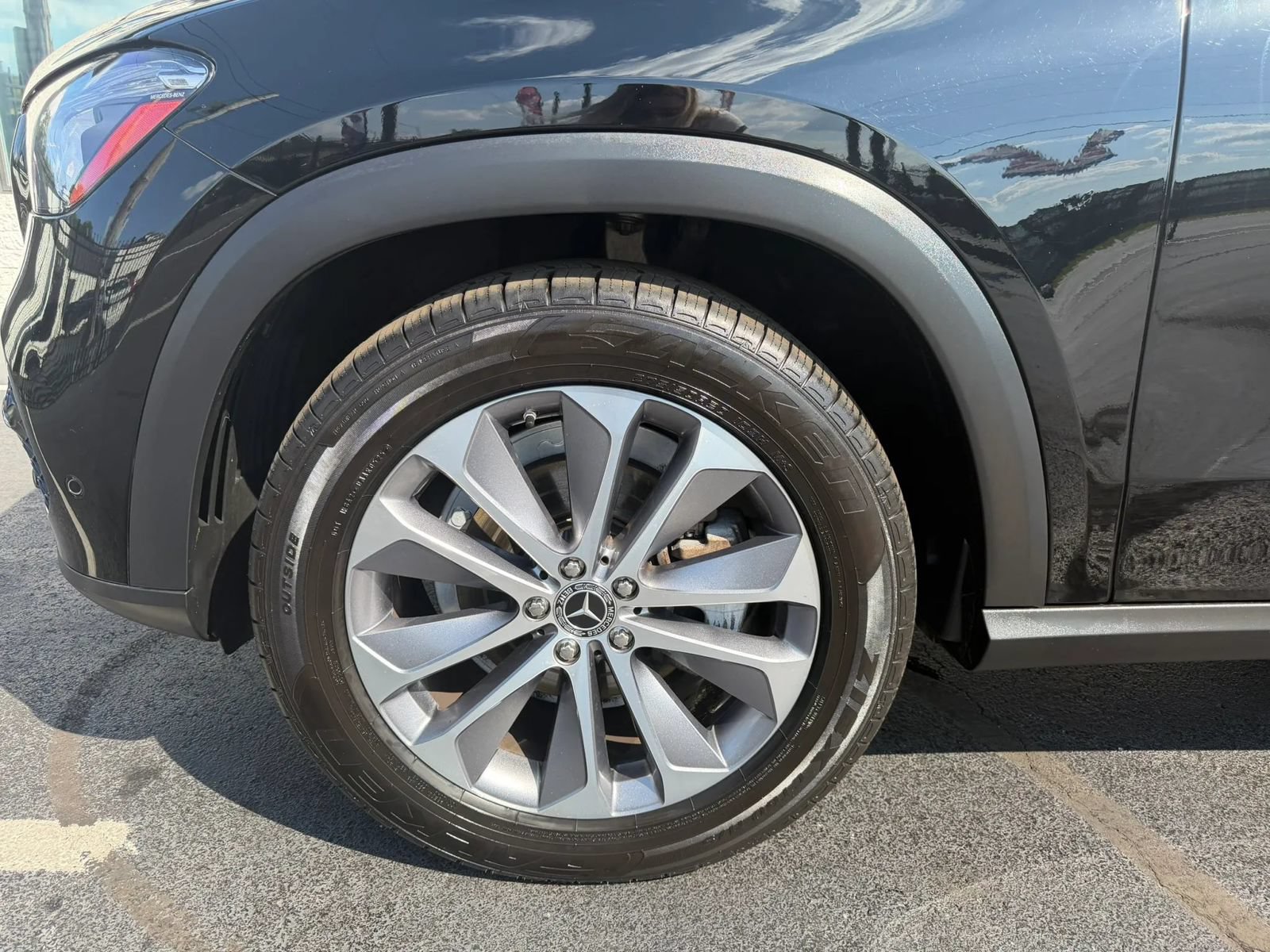 Used 2021 Mercedes-Benz GLE 350 4MATIC w/ Premium Package image 17