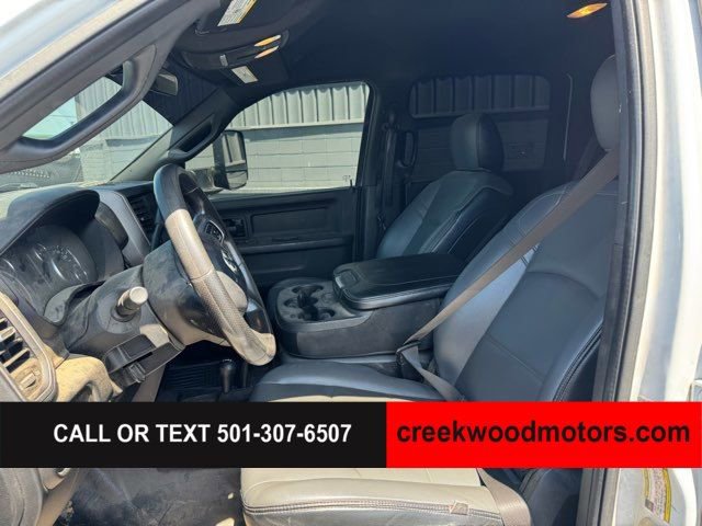 Used 2022 RAM 3500 Tradesman w/ Chrome Appearance Group AWD/4WD image 9