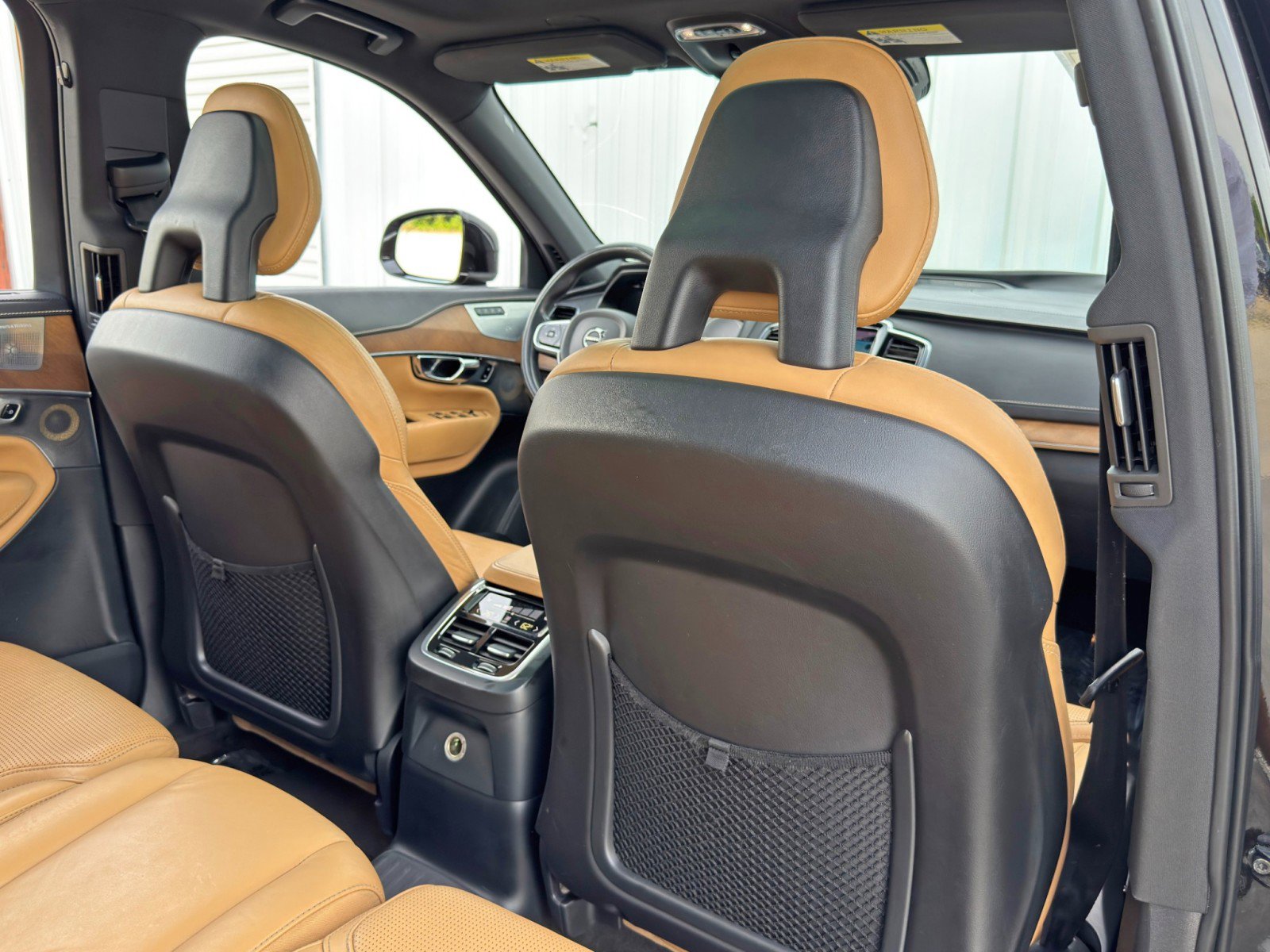 Used 2017 Volvo XC90 T8 Inscription w/ Vision Package image 36