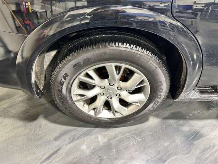 Used 2011 INFINITI QX56 2WD w/ Theater Pkg image 10