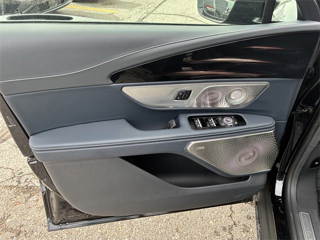 New 2025 Lincoln Nautilus Reserve image 24