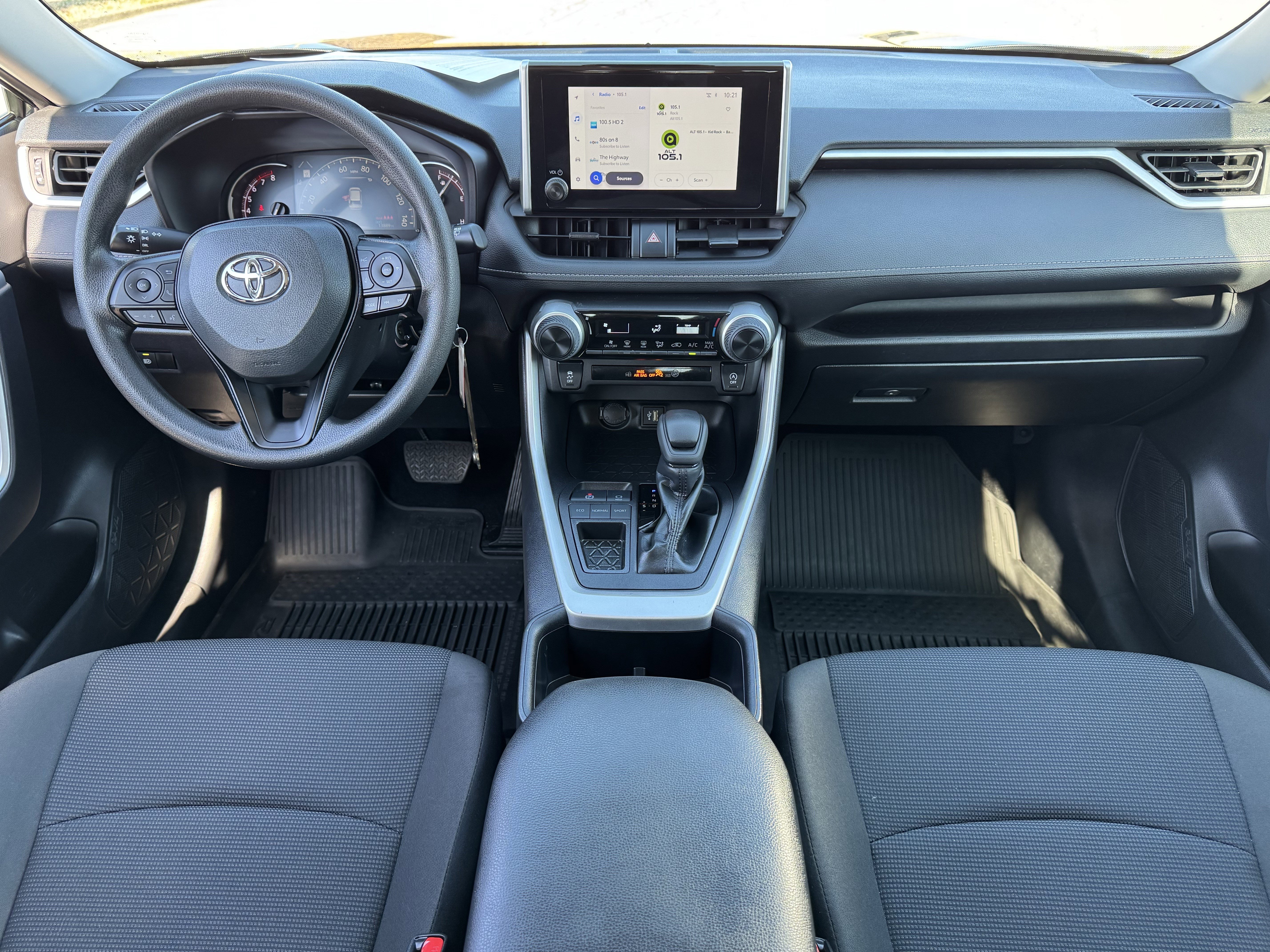 Used 2024 Toyota RAV4 LE image 12