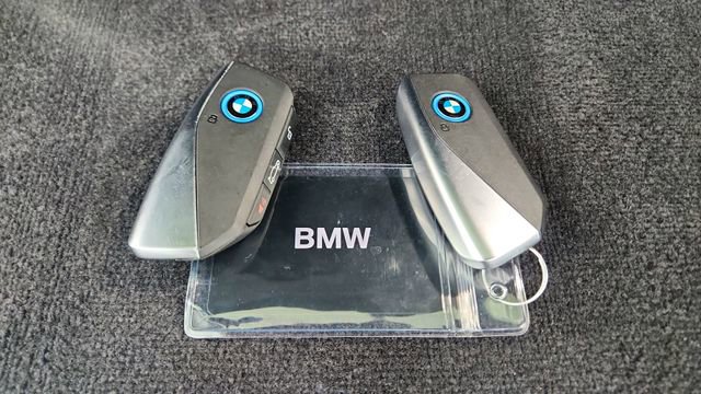 Used 2024 BMW iX xDrive50 w/ Premium Package image 59
