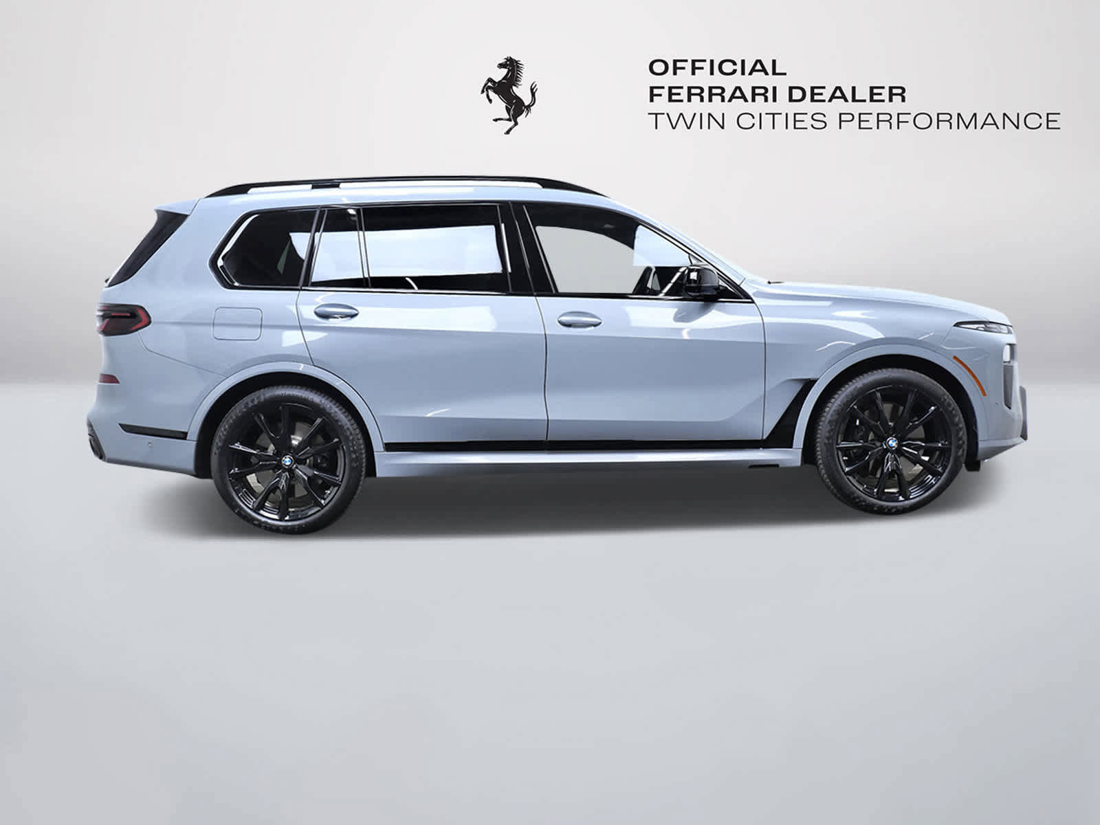 Used 2025 BMW X7 M60i image 7