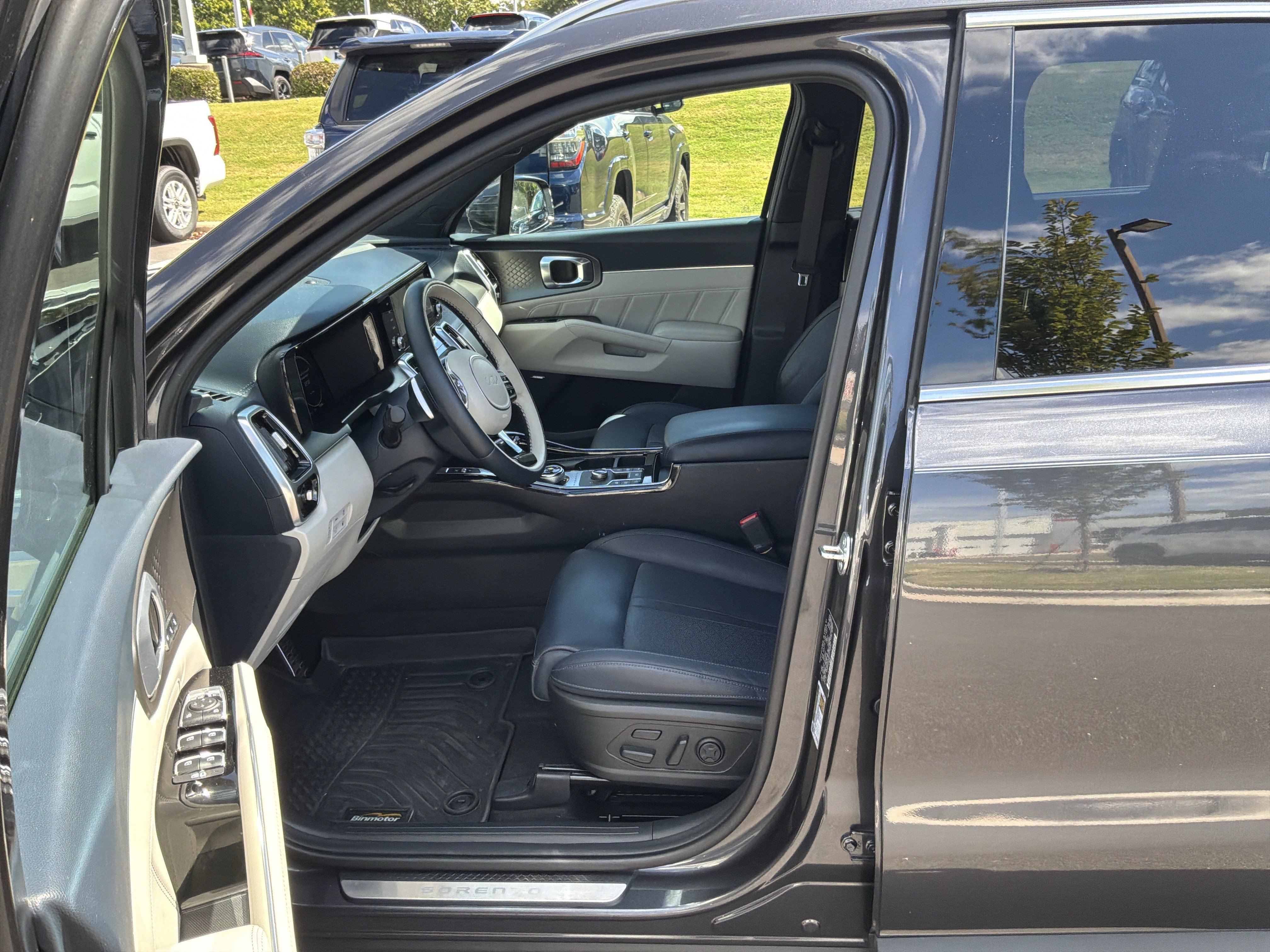 Used 2023 Kia Sorento SX Prestige AWD/4WD image 23