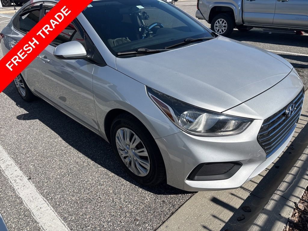 Used 2020 Hyundai Accent SE image 3