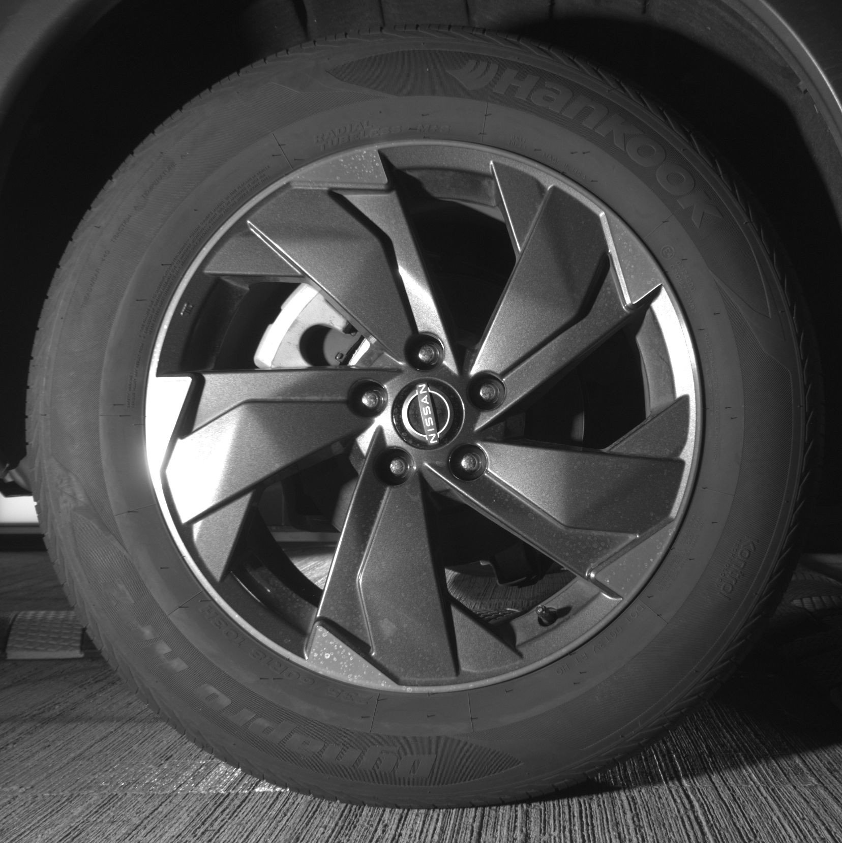 Used 2025 Nissan Rogue SV image 15