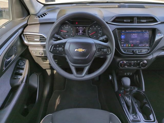 Used 2023 Chevrolet TrailBlazer LT w/ Convenience Package AWD/4WD image 16