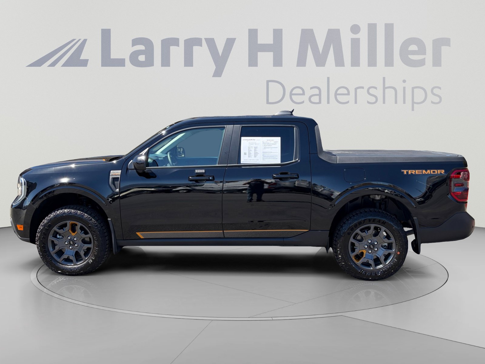 Used 2026 Ford Maverick Tremor AWD/4WD image 2