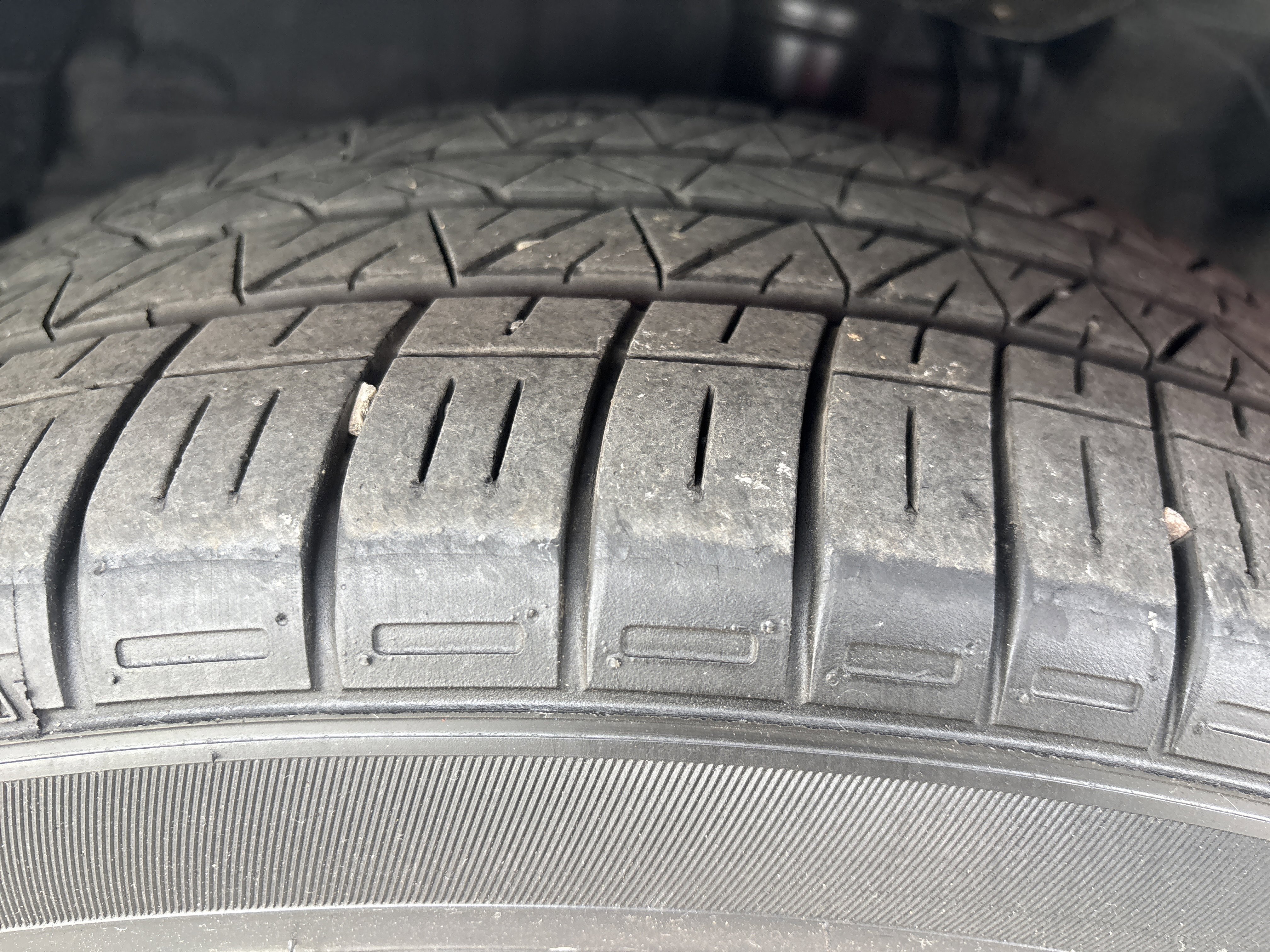 Used 2019 Toyota C-HR Limited image 12