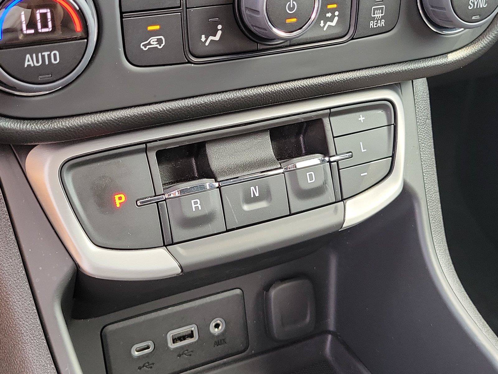 Used 2023 GMC Terrain SLE w/ Driver Convenience Package FWD image 29