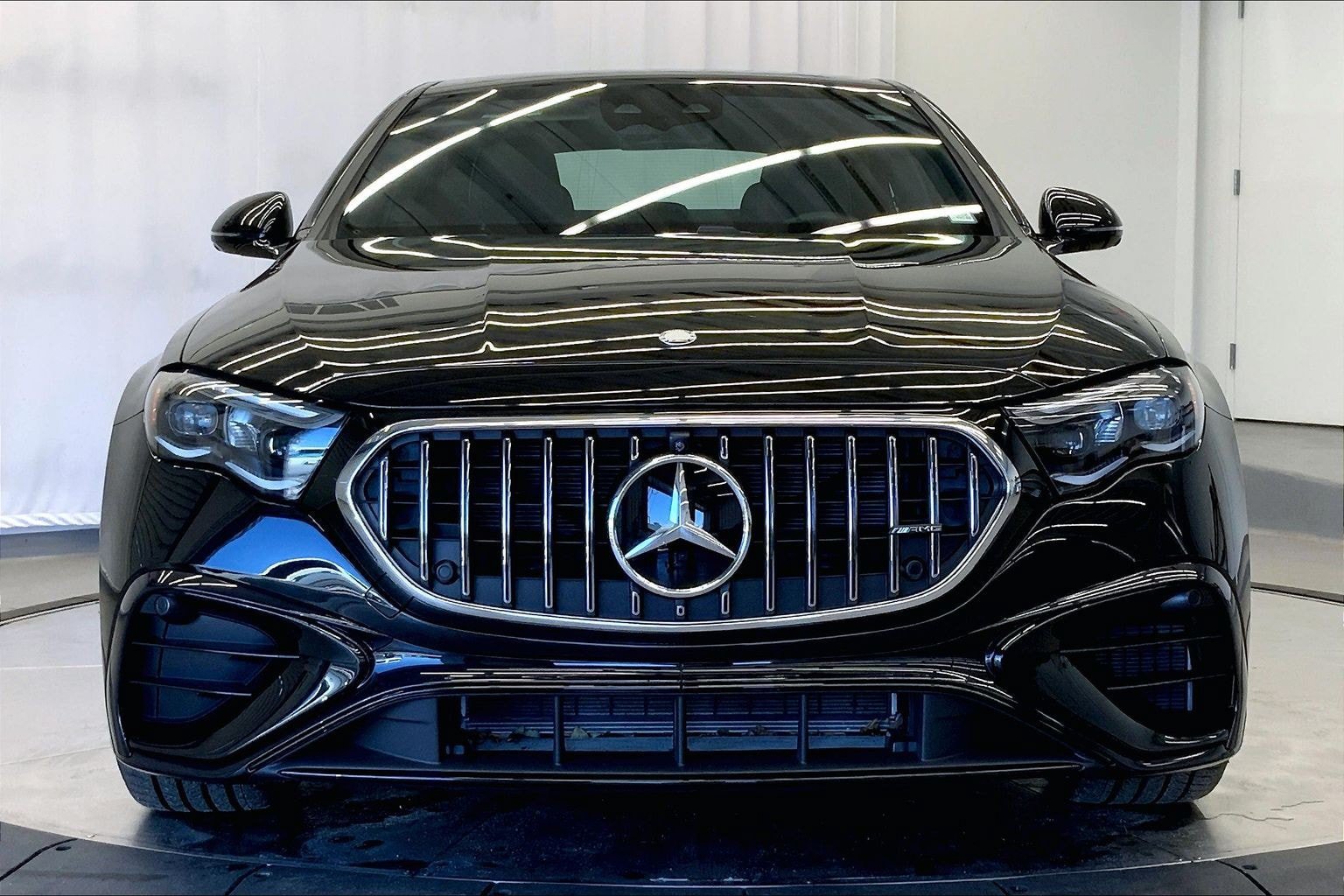 Used 2025 Mercedes-Benz E 53 AMG e 4MATIC Sedan image 8