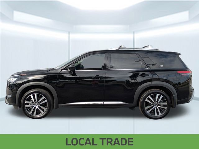Used 2024 Nissan Pathfinder Platinum w/ Cargo Package image 2