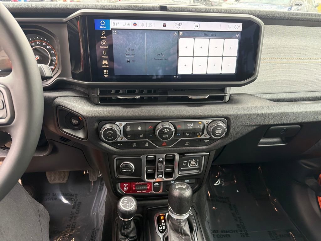 Used 2025 Jeep Wrangler Willys image 25