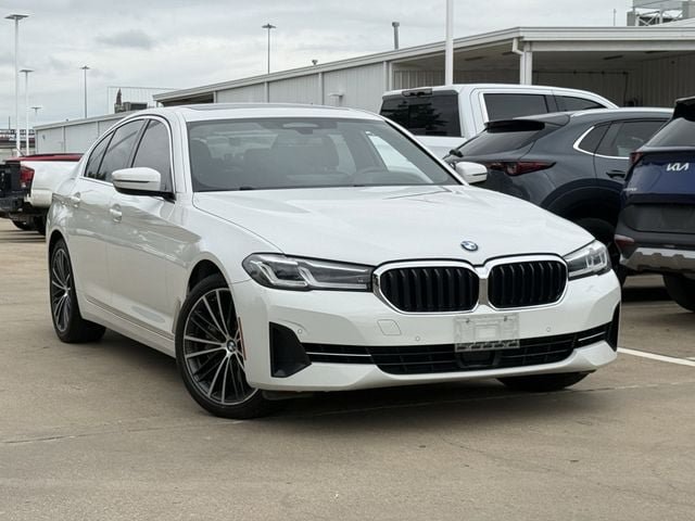 Used 2022 BMW 540i xDrive w/ Executive Package AWD/4WD image 2