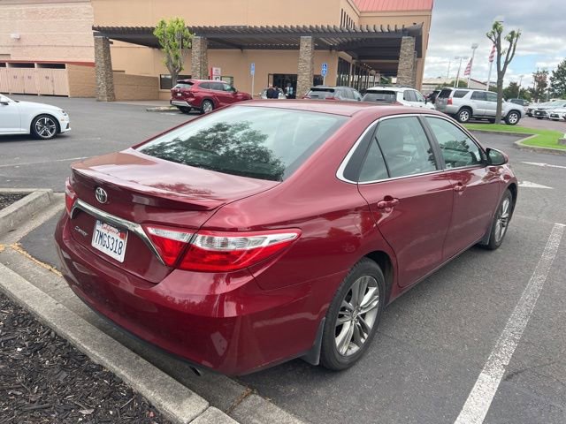 Used 2015 Toyota Camry SE FWD image 14