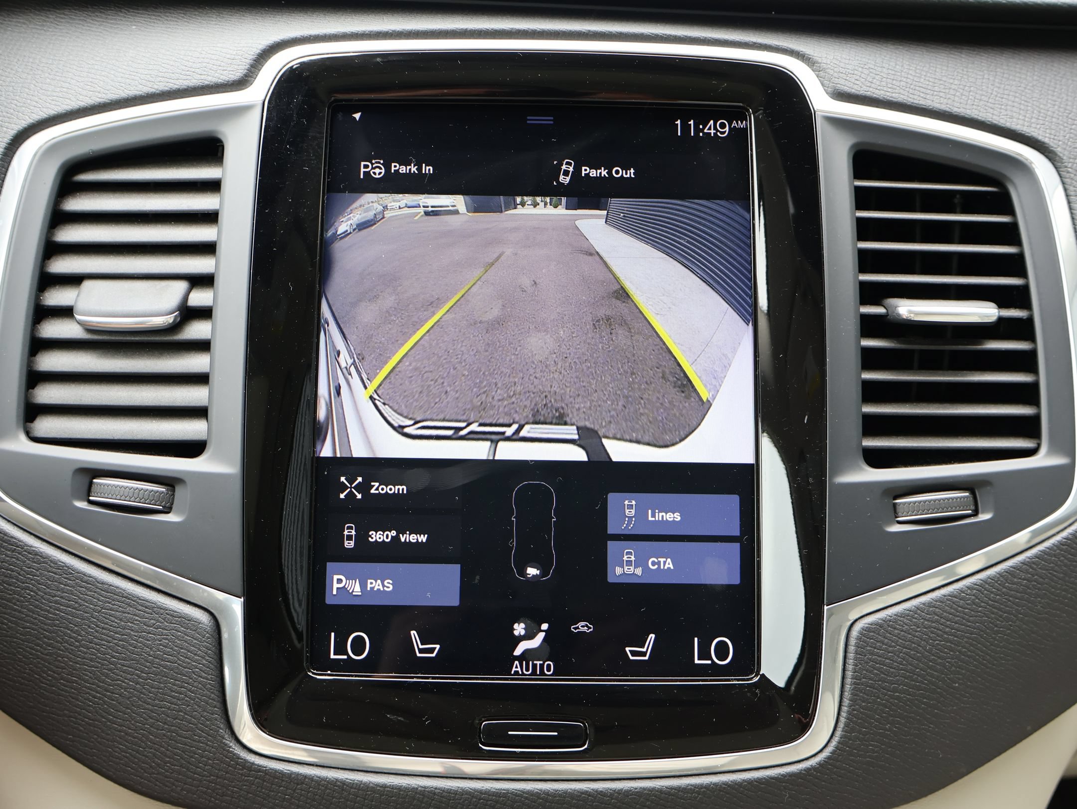 Used 2019 Volvo XC90 T6 Momentum w/ Advanced Package AWD/4WD image 17
